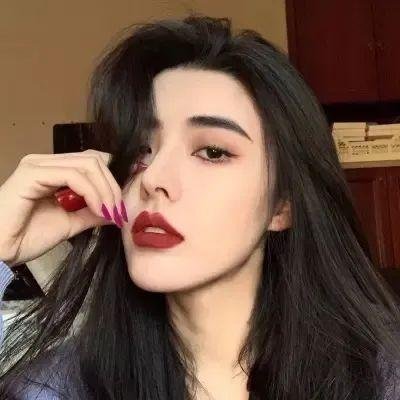 屋顶里的散步者